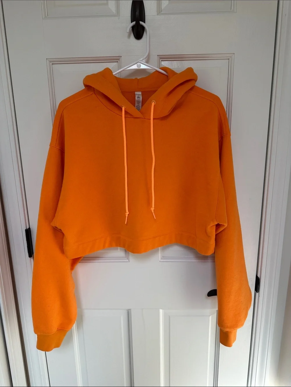ALO Yoga Chill Cropped Hoodie - Tangerine
